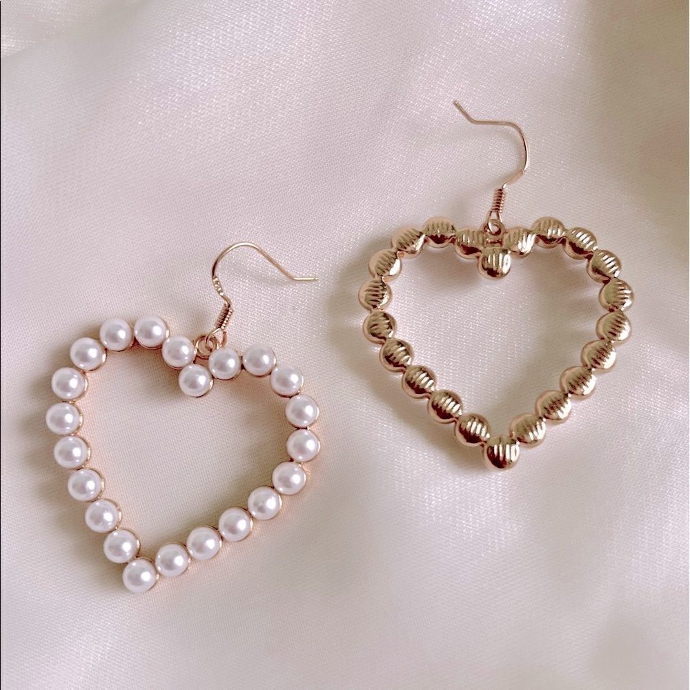 5/$25 HEART PEARL FAUX EARRINGS - Picture 8 of 13